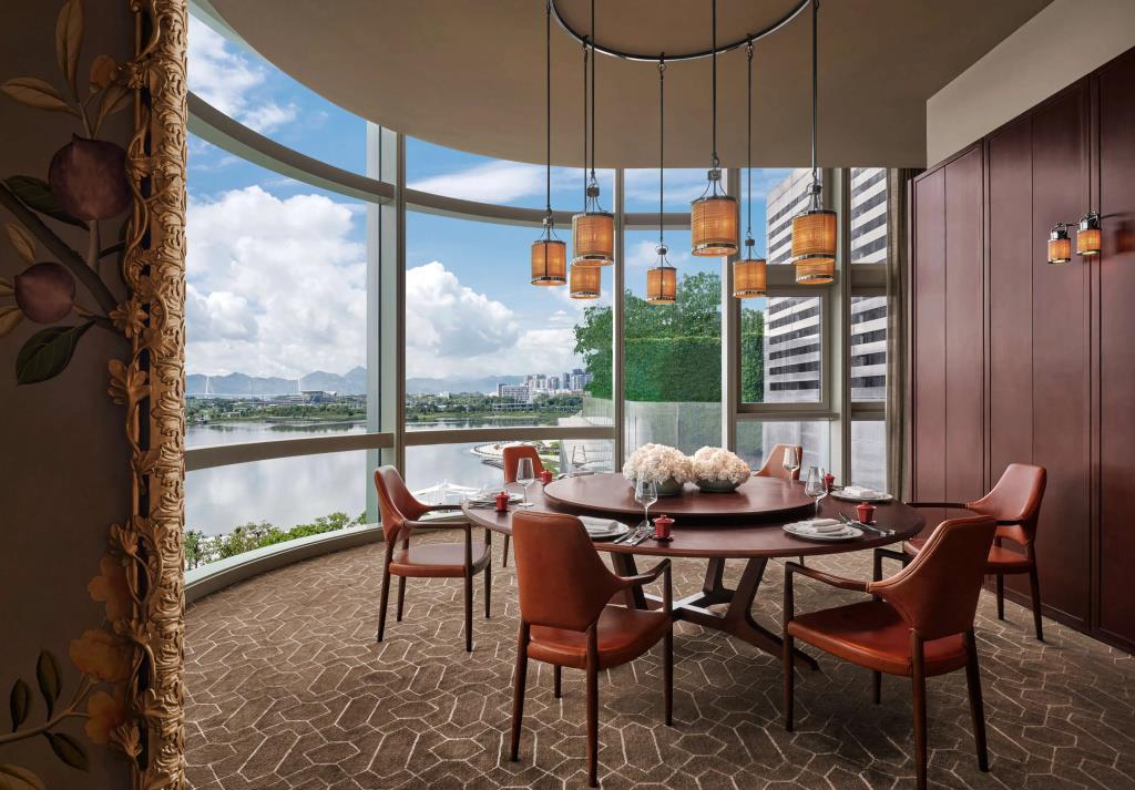 Andaz Shenzhen Bay, By Hyatt 4*