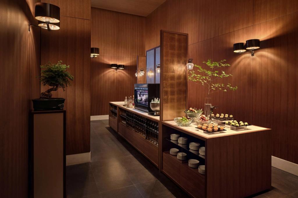 Andaz Shenzhen Bay, By Hyatt 4*