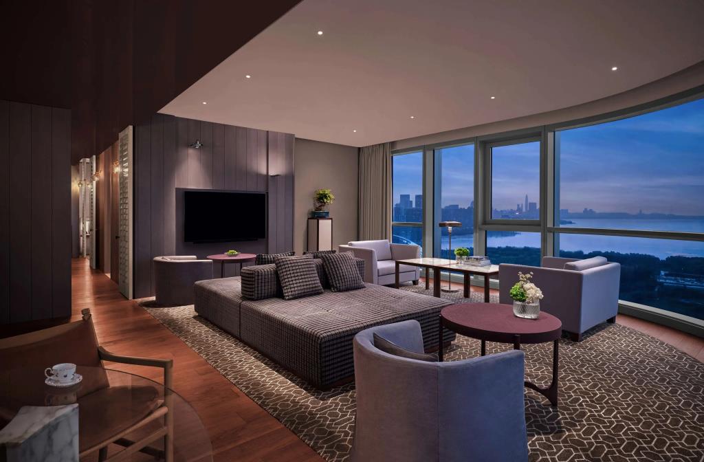 Andaz Shenzhen Bay, By Hyatt 4*