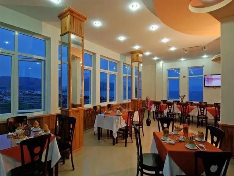 House Land Hotel 2 Da Nang 2*