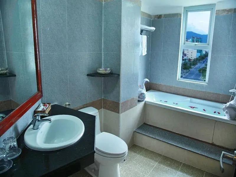 House Land Hotel 2 Da Nang 2*
