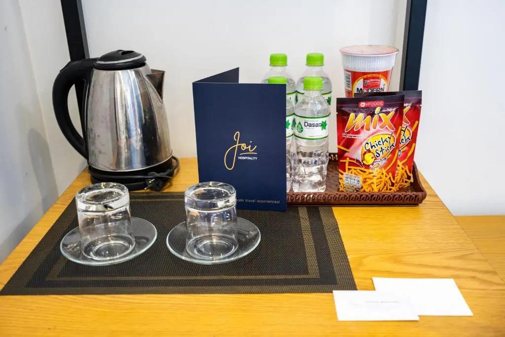 Joi Hospitality - Anthony 2*