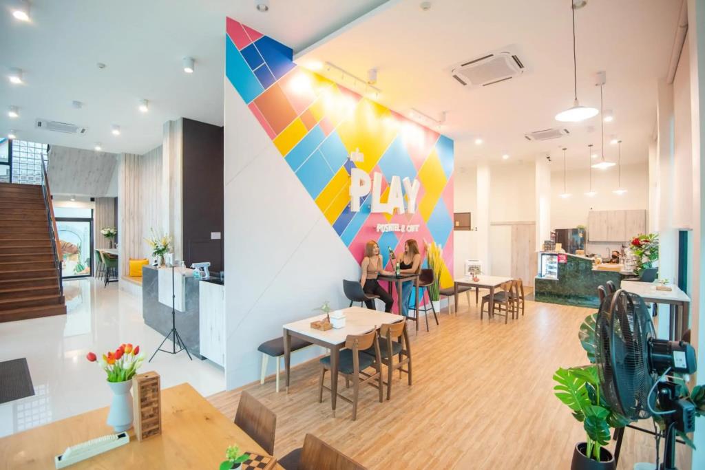 Play Poshtel & Cafe (SHA Certified) 3*