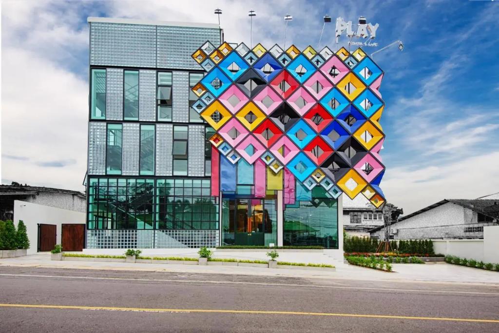 Play Poshtel & Cafe (SHA Certified) 3*