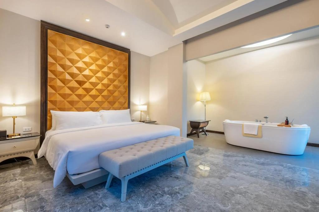 Phukalini Luxury Pool Villa & Onsen 0*