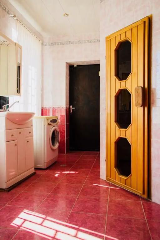Pod Klyuch Amra House 0*