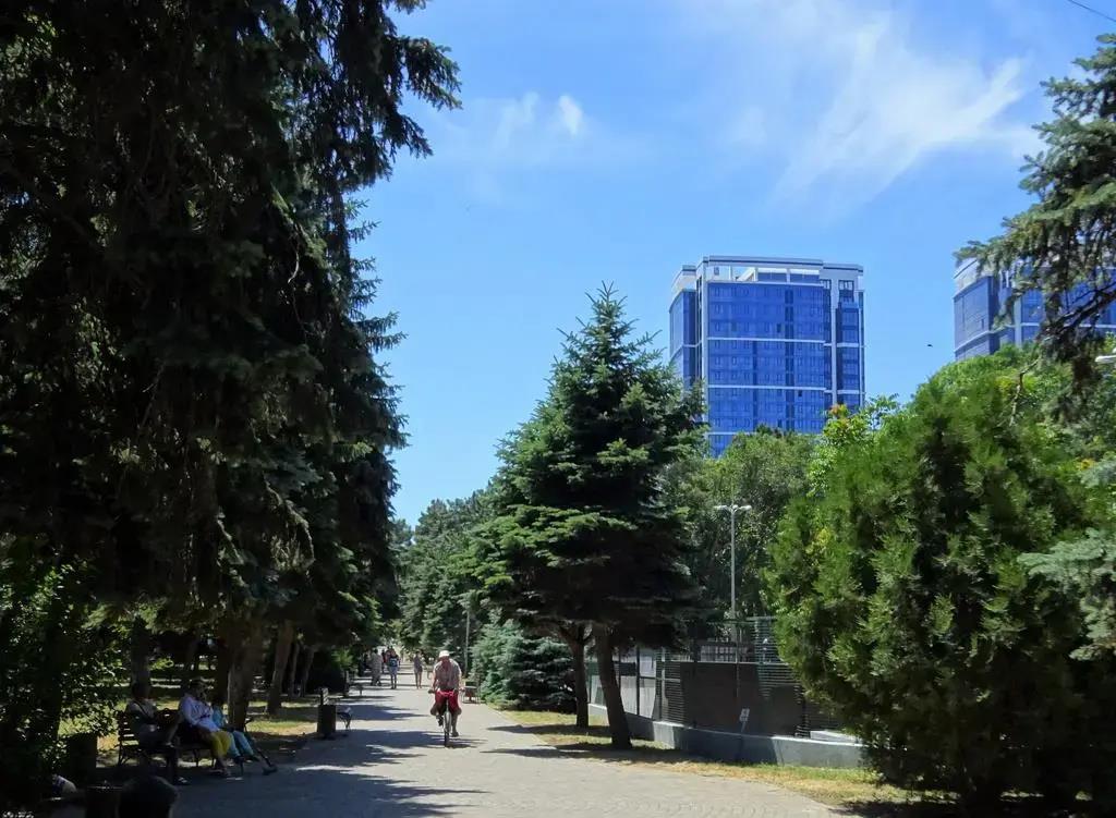 Blu Tower Apartments 0*