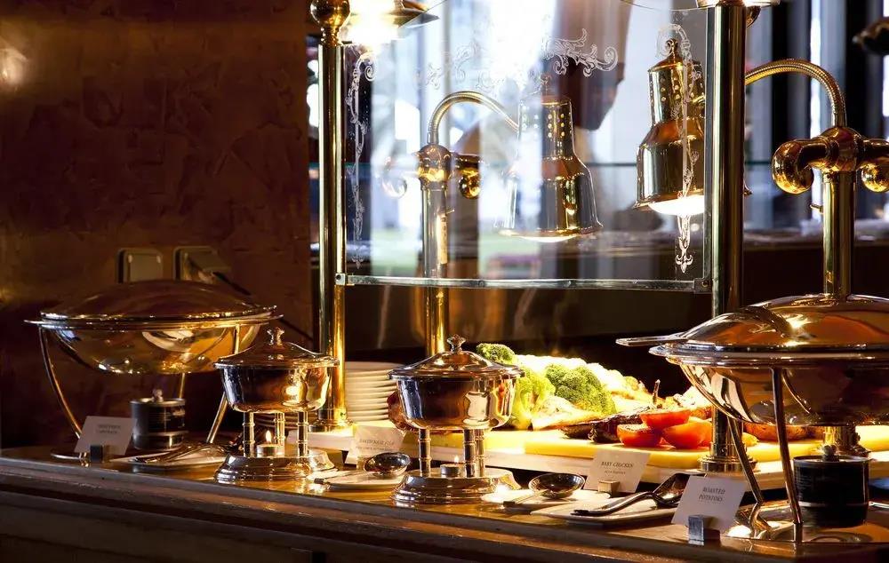 Al Faisaliah Suites 0*