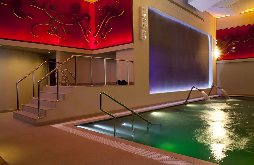Al Faisaliah Suites 0*