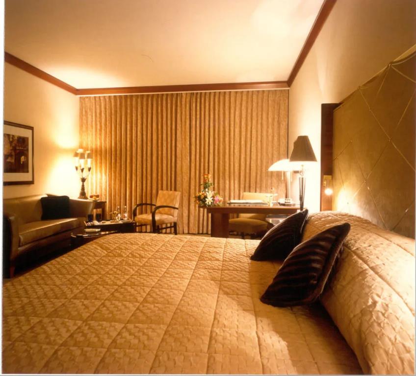 Al Faisaliah Suites 0*