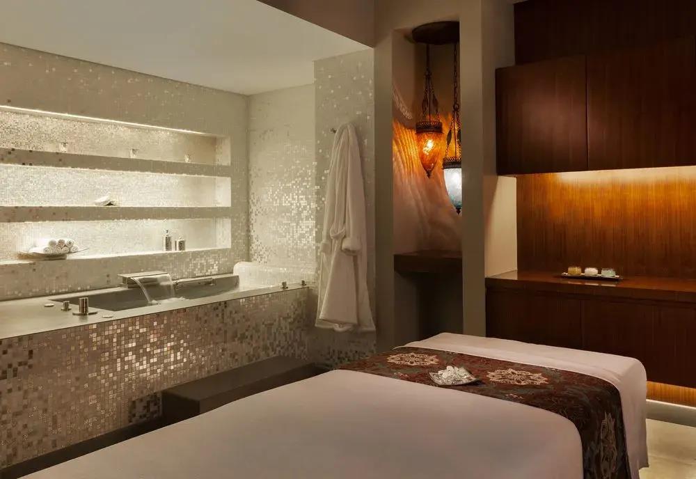 Al Faisaliah Suites 0*