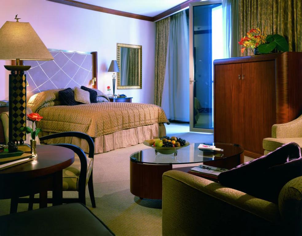 Al Faisaliah Suites 0*