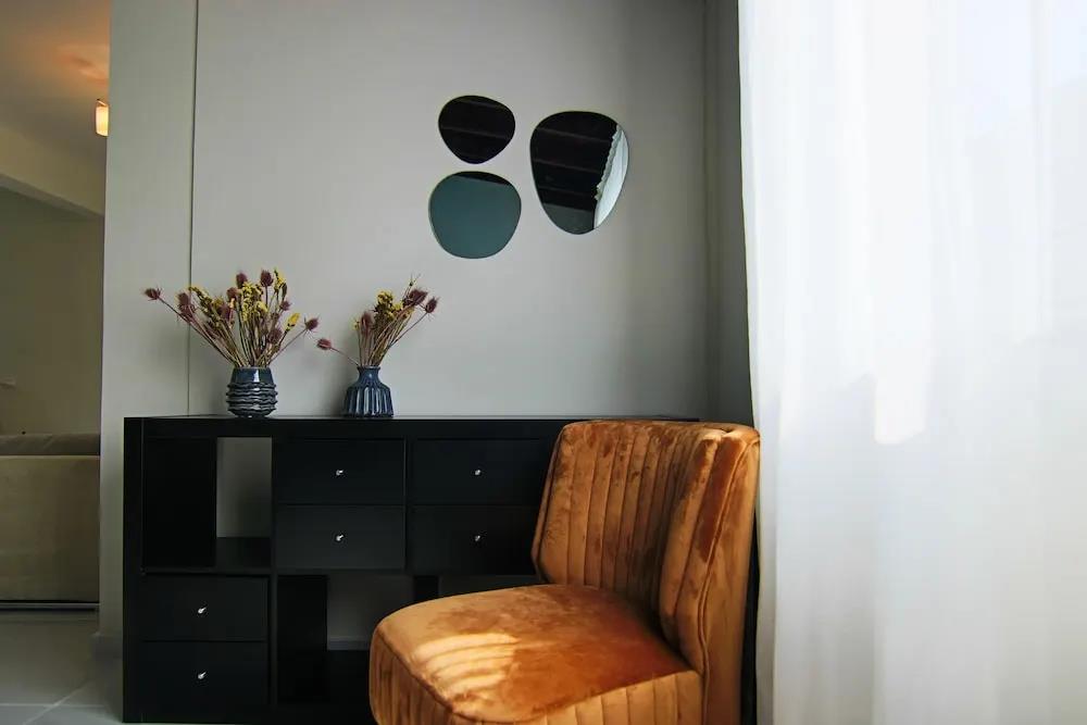 Phaedrus Living: City View Luxury Flat Harbour 03 0*