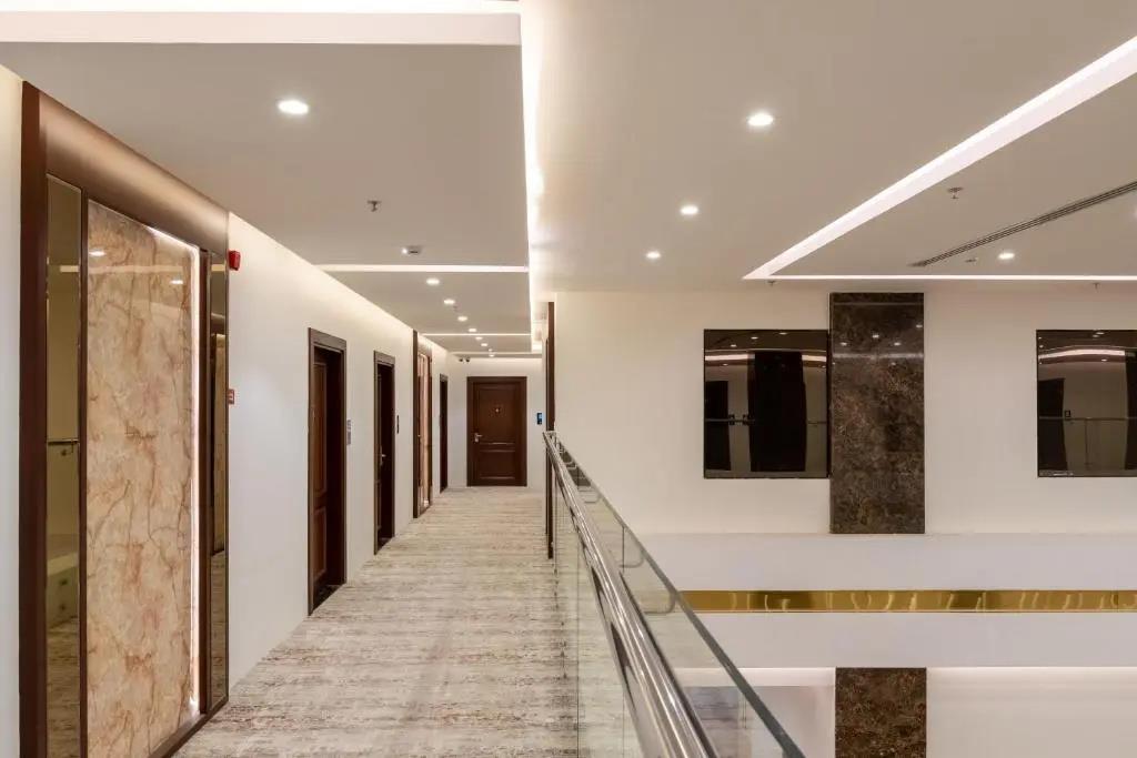 Tura Hotel AlNuzha 3*