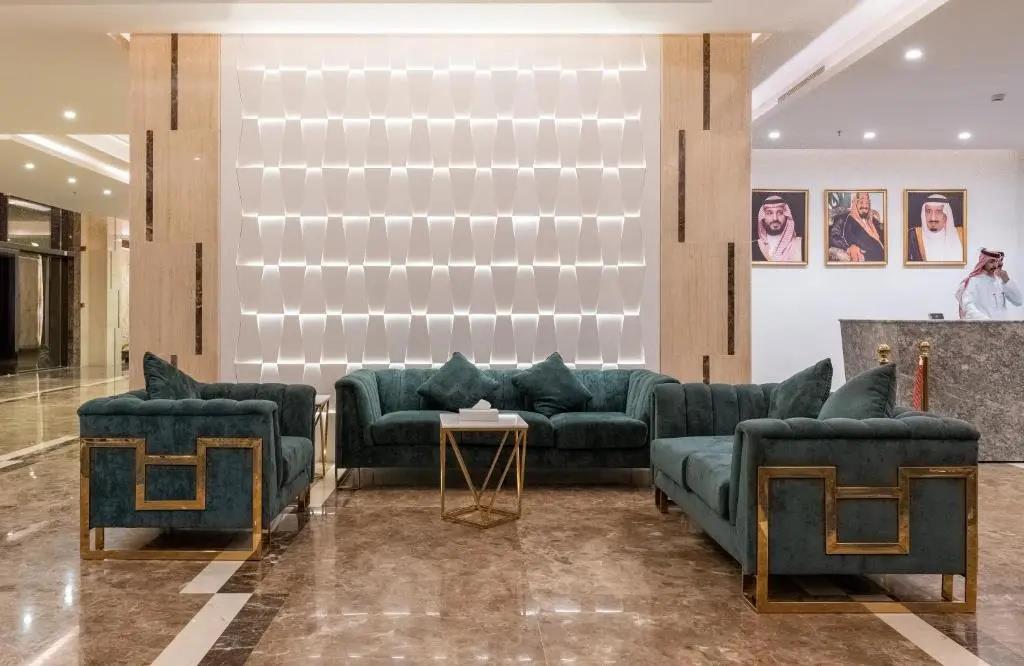 Tura Hotel AlNuzha 3*