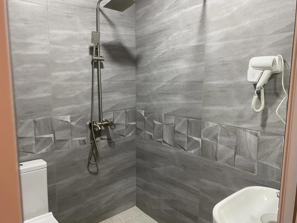 West Face Hotel 4*