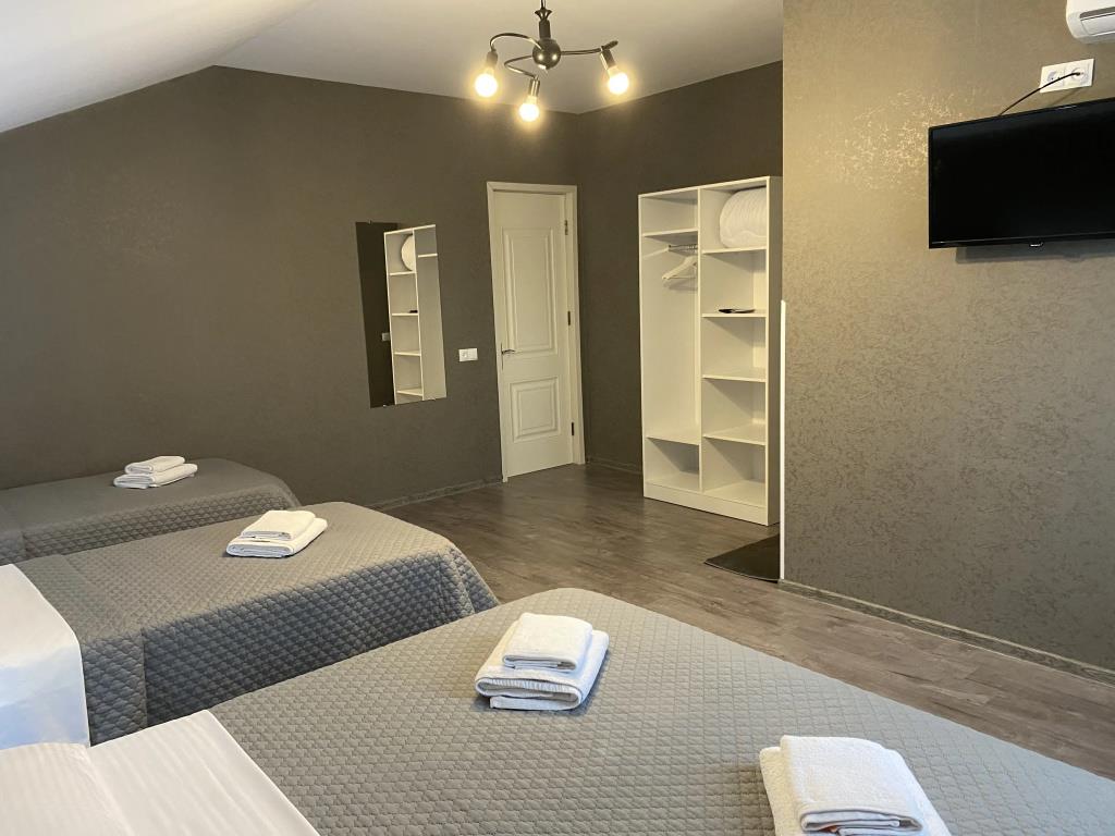 West Face Hotel 4*