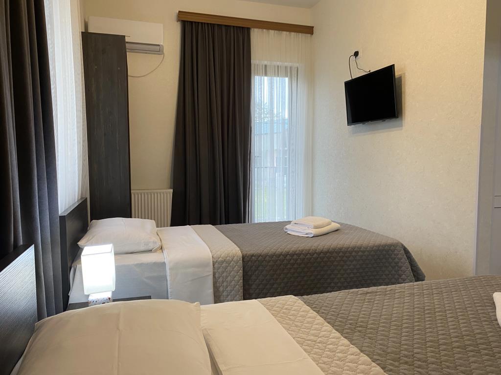 West Face Hotel 4*
