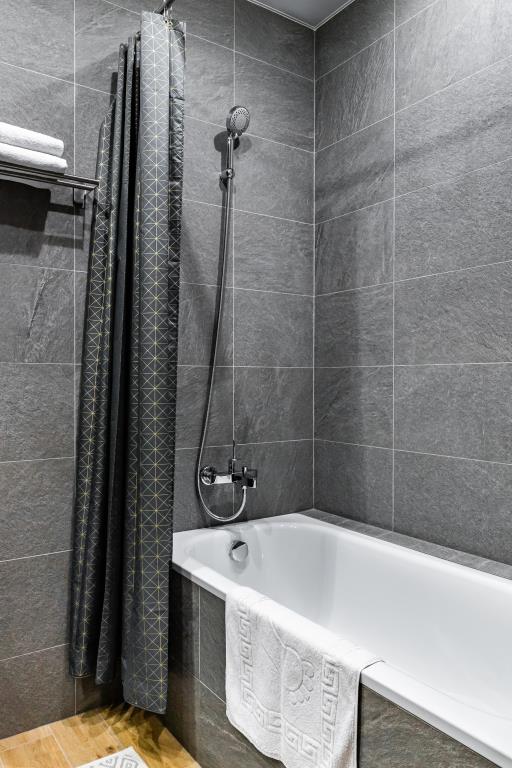 Interloft 4 Old Town Free Parking Wi-Fi 100/50 Smart TV Apartments 0*