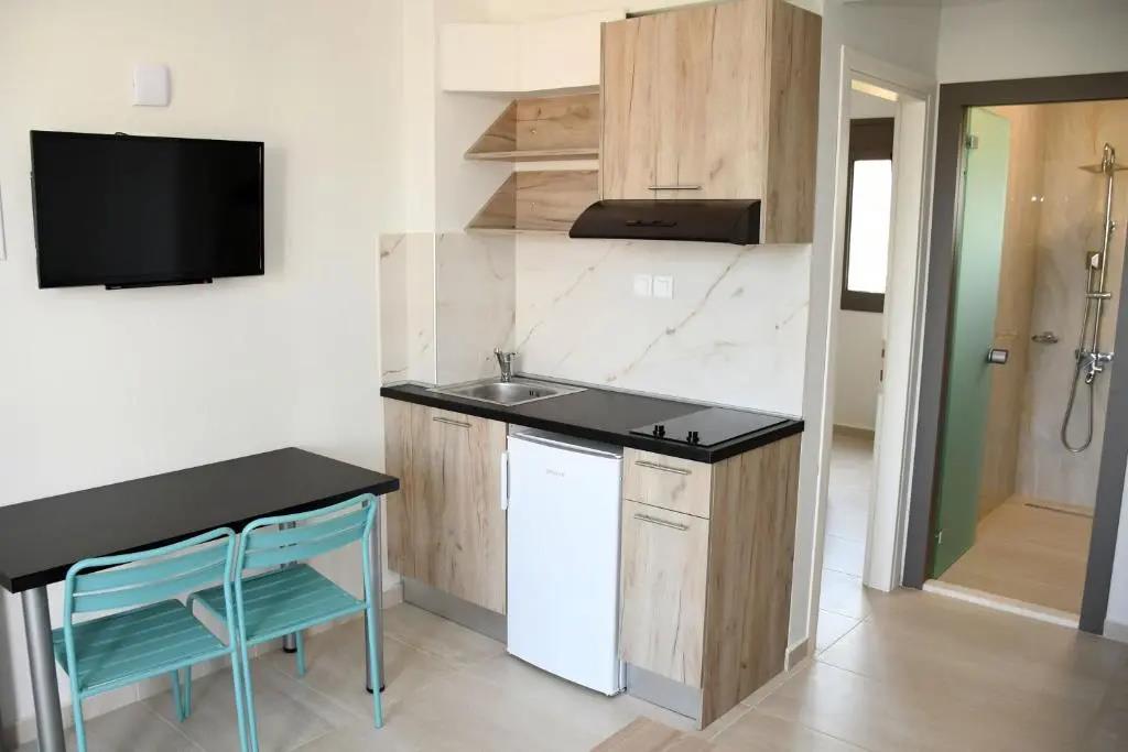 Theano Luxury Suites 0*