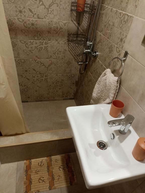 Ana Mini Hotel 0*
