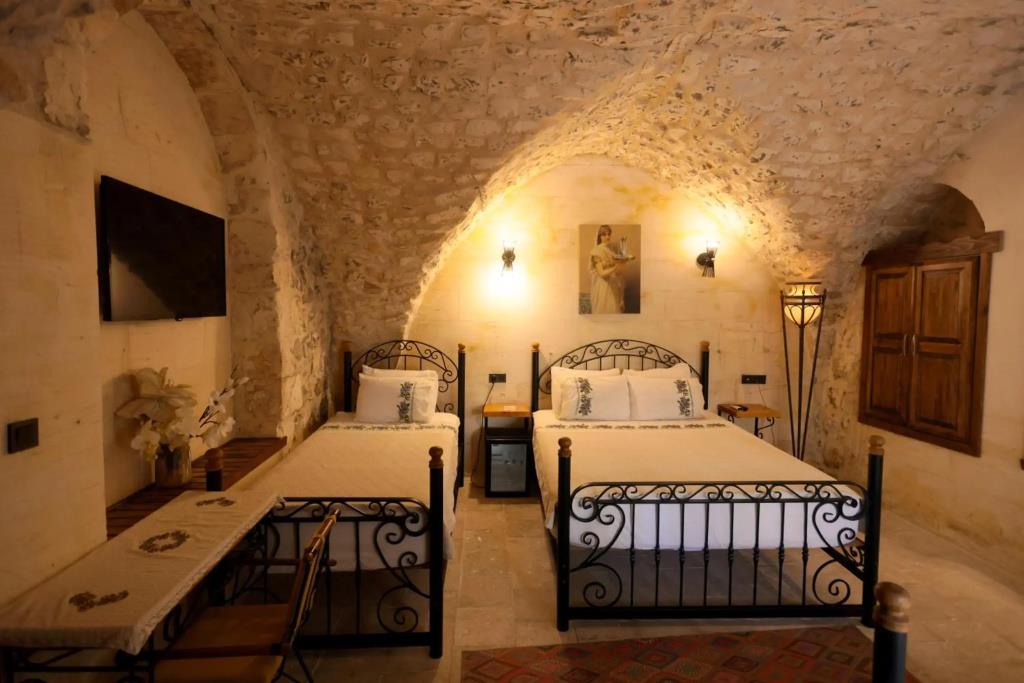 Astarte Hotel 0*