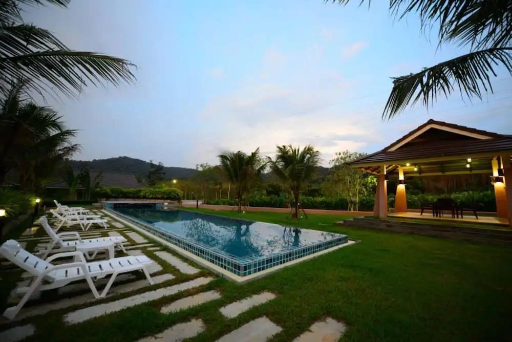 Bk Villa 0*