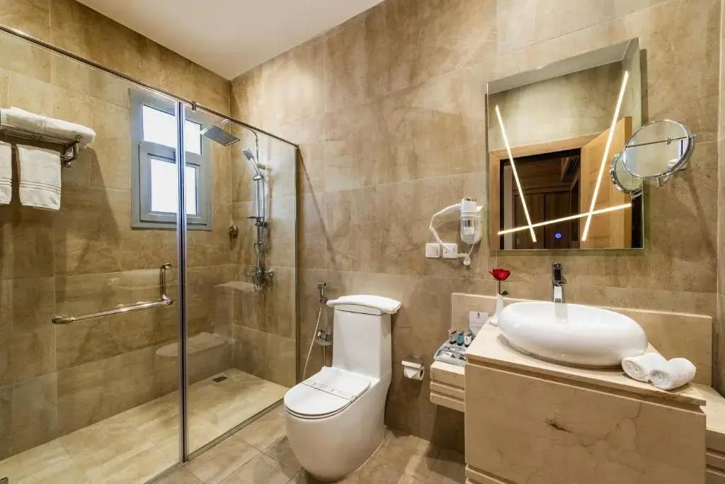 Sunday Luxury Central formerly Anan hotel 4*