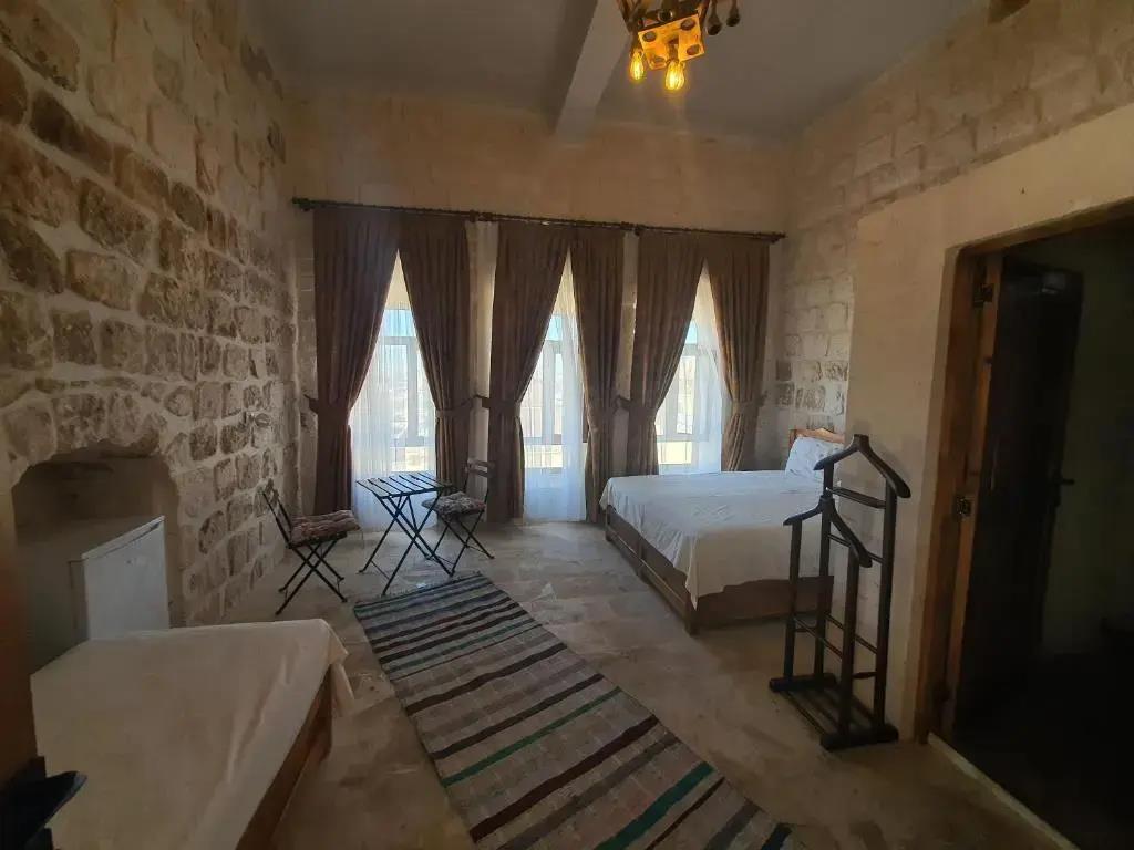 Mons Masius Hotel 0*