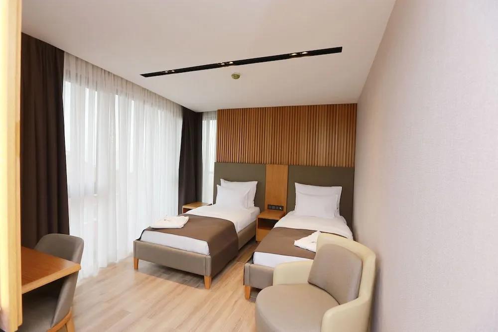 Pikola Otel 0*