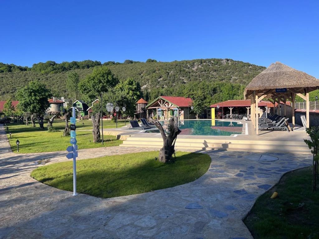 Dachas Cove Hotel 0*