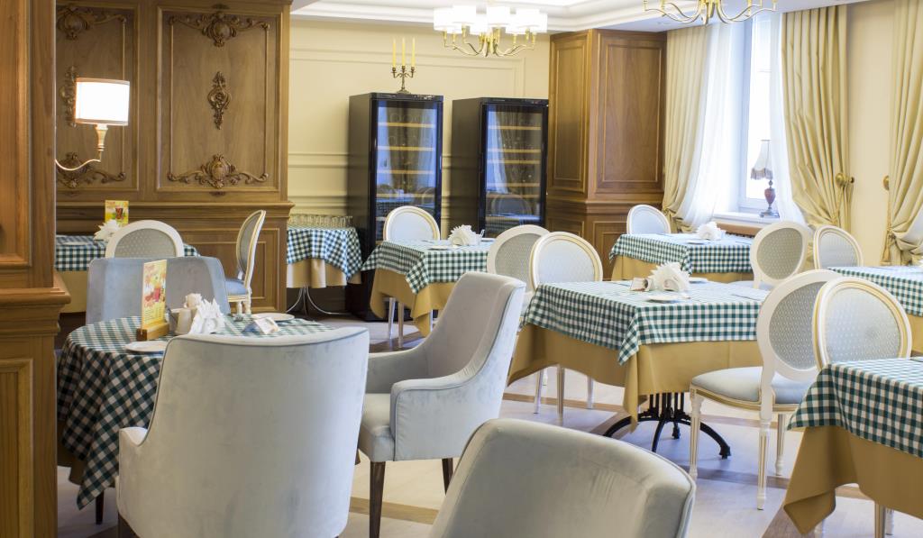 Hotel Gloria 4*