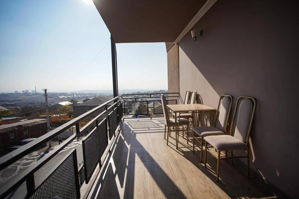 Decca Hotel 3*