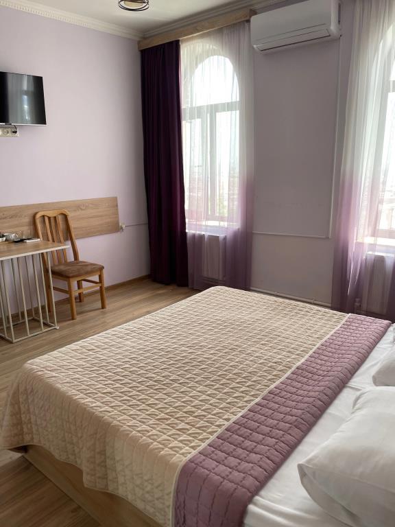Decca Hotel 3*
