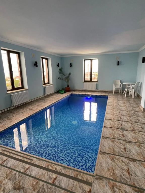 Decca Hotel 3*