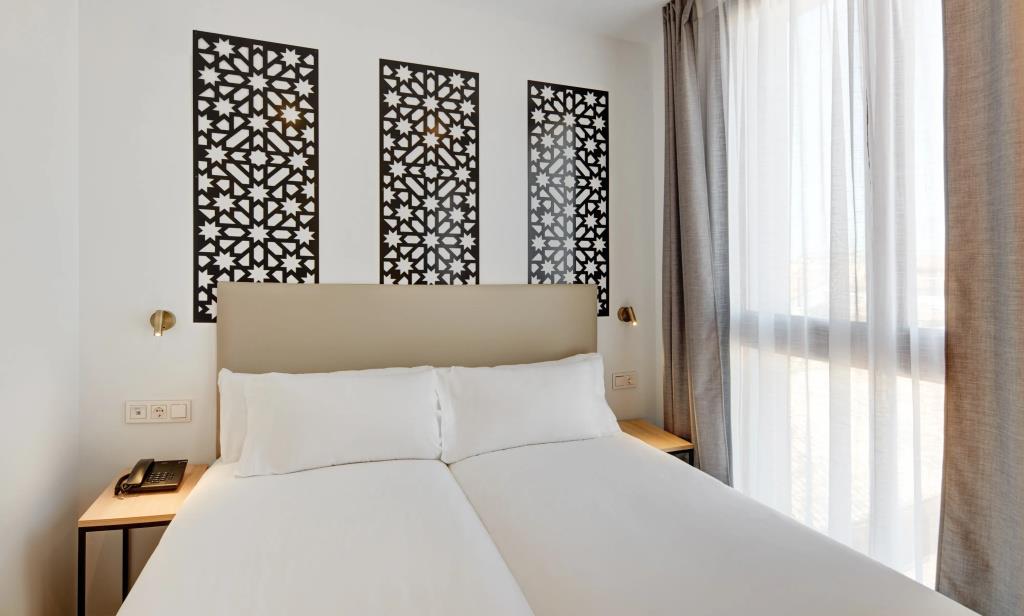Sercotel Granada Suites 0*