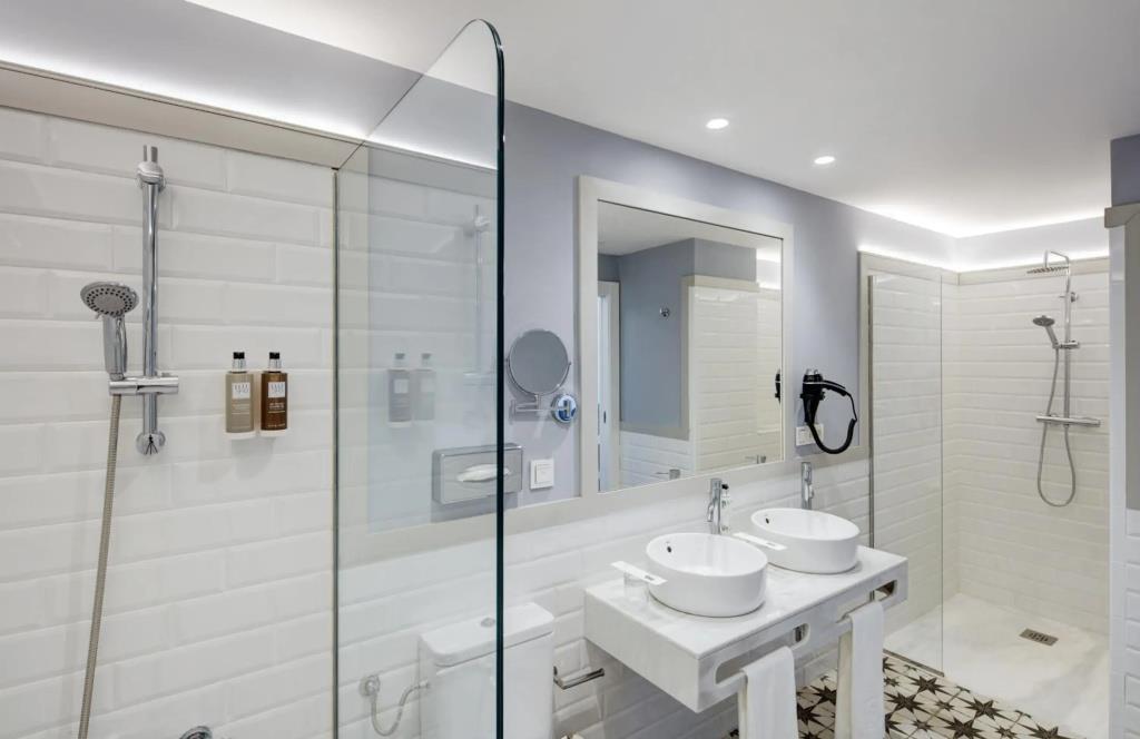 Sercotel Granada Suites 0*