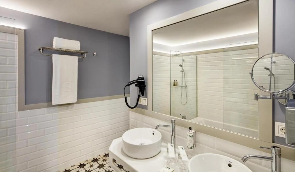 Sercotel Granada Suites 0*