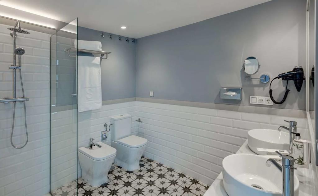 Sercotel Granada Suites 0*