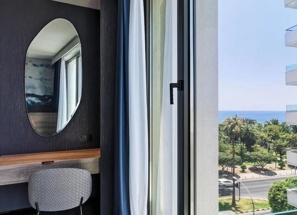 NYX Hotel Limassol 4*
