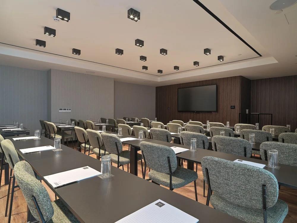 NYX Hotel Limassol 4*