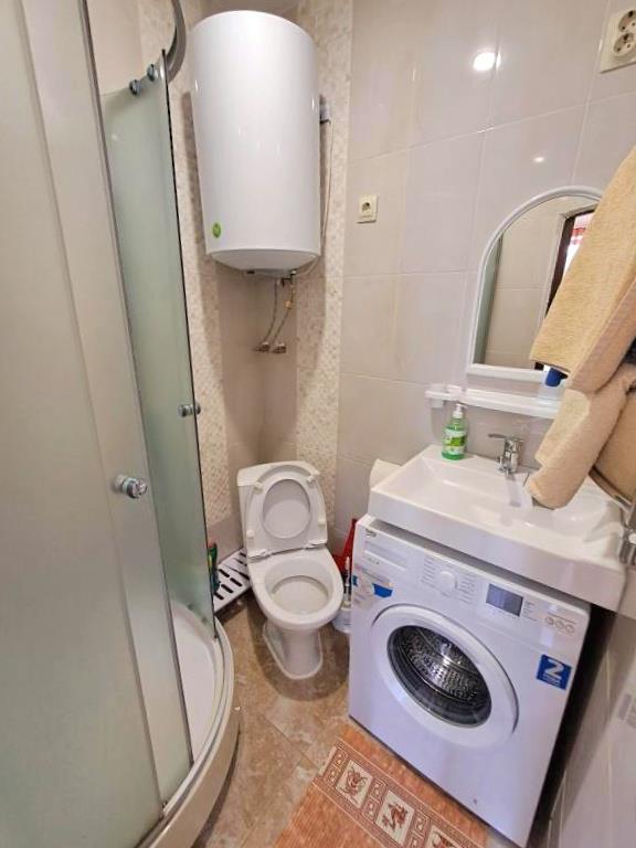 Studiya Na Pyatigorskoj Flat 0*