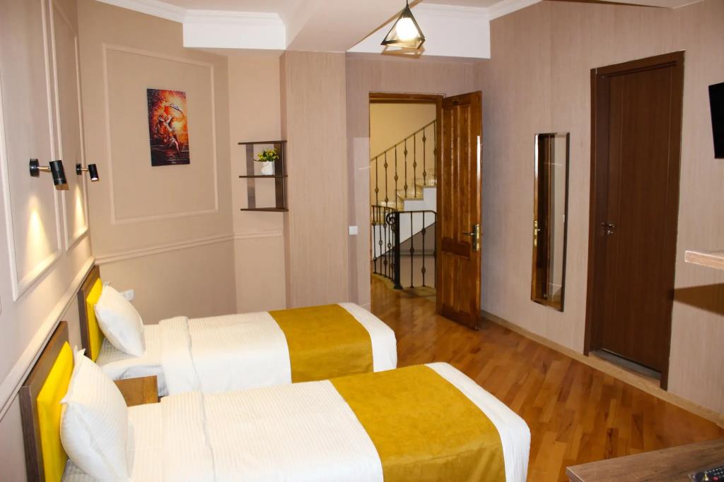 Legend Hotel 3*