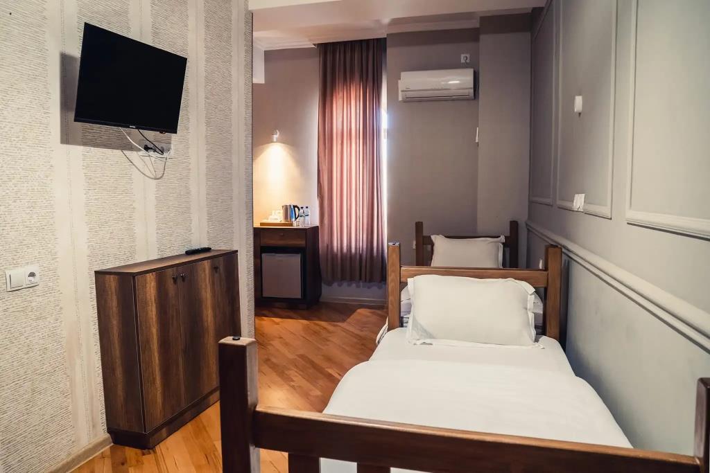 Legend Hotel 3*