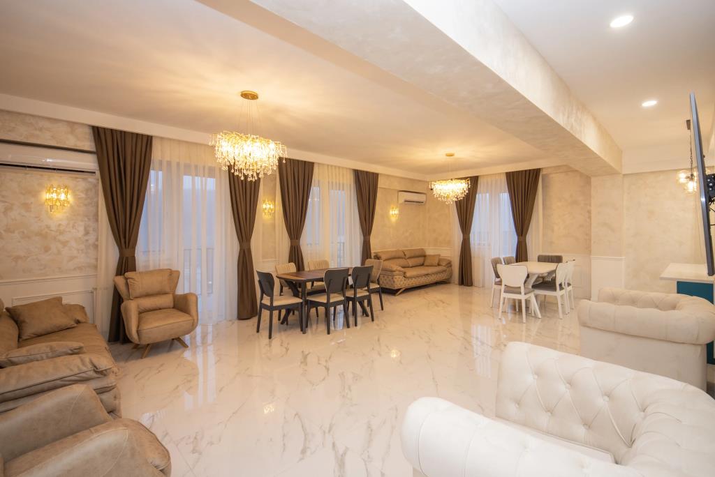 Babi Hotel 0*