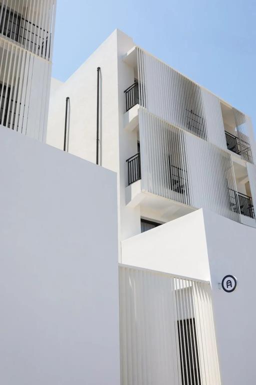 Alinea Urban Saripolou Square 0*