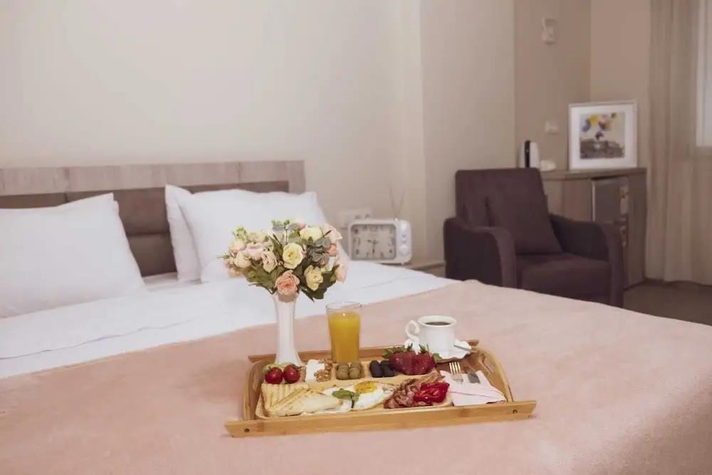 Art Hotel Batumi 3*