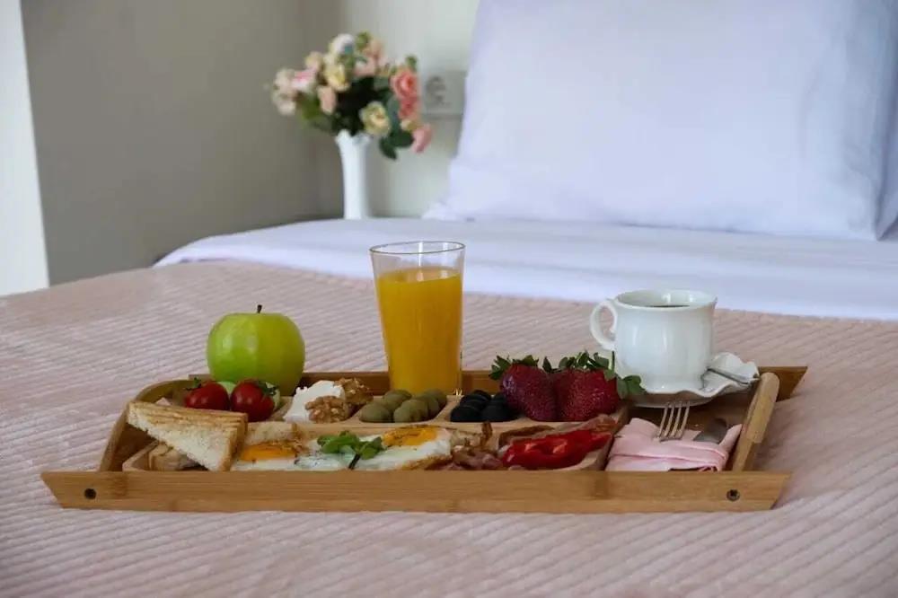 Art Hotel Batumi 3*