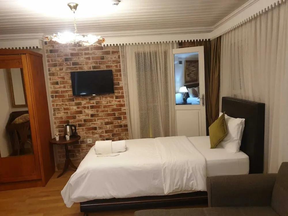 Bosphorus Bridge Hotel 0*
