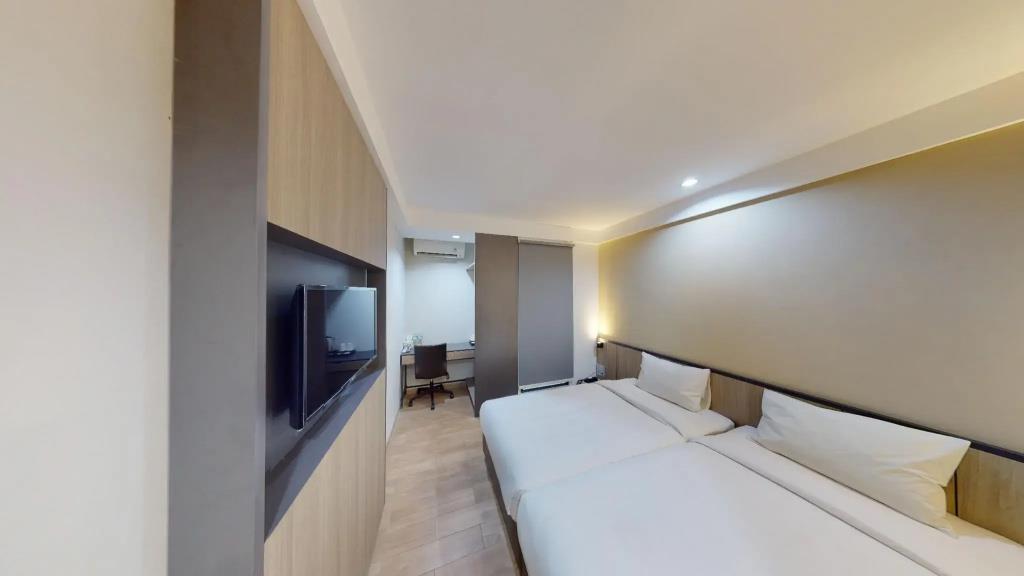 LeGreen Suite Sudirman 3*
